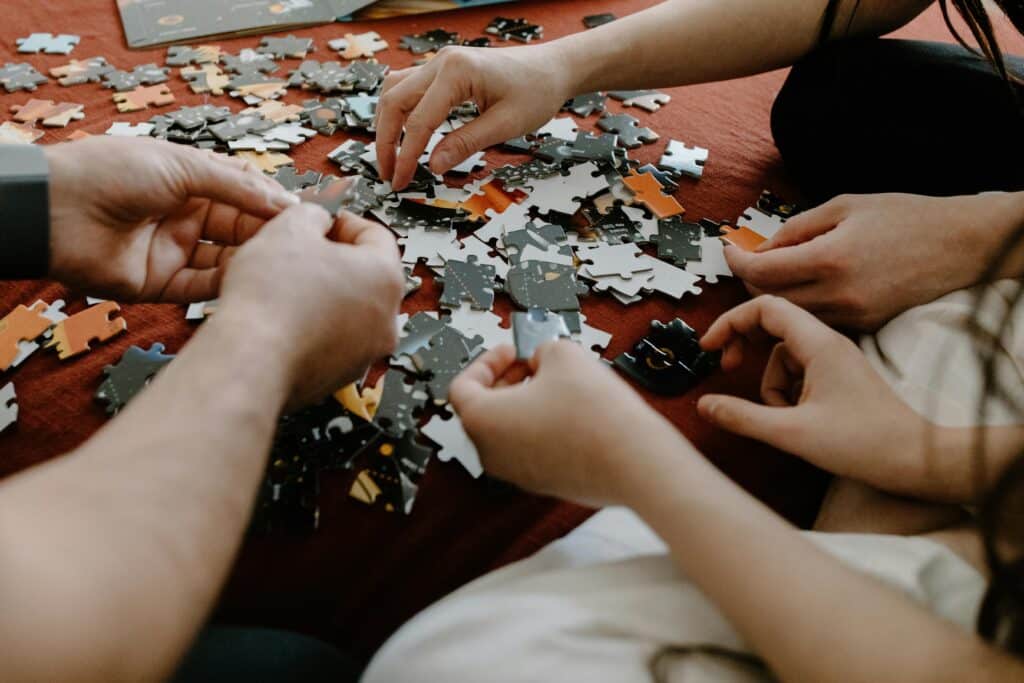 10 Benefits of Playing with Puzzles by Adults